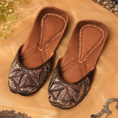 Mukaish Poetry Silver Jutti (Dark Brown)