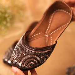 Mukaish Kali Silver Jutti (Dark Brown)