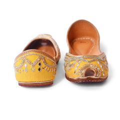 Jhilmil - Bright Yellow Jutti
