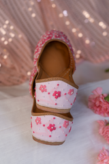 Gulmohar Pastel Pink Embroidered Mojari