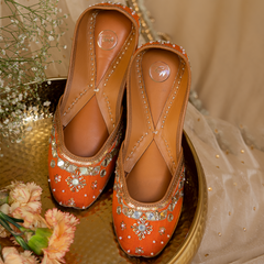 Phuljhadi Orange Festive Mojari