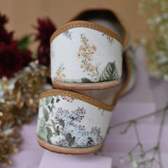 Pankhudi Cream & Blush Red Floral Printed  Leather Jutti