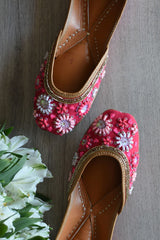 Gulabi Patakha Amaranth Red Embellished Jutti