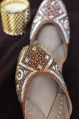 Idah Brown & Silver Mukaish Work Jutti