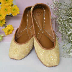 Peeli Dhoop Light Yellow Chikankari Mojari