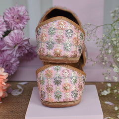 Kamli Pastel Pink Embroiered Mojari