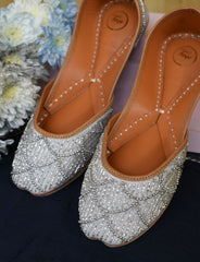 Silverlight Silver Festive Jutti