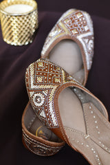 Idah Brown & Silver Mukaish Work Jutti